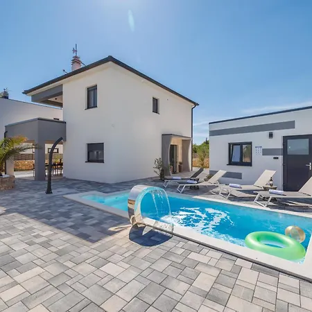 Villa Stanic *