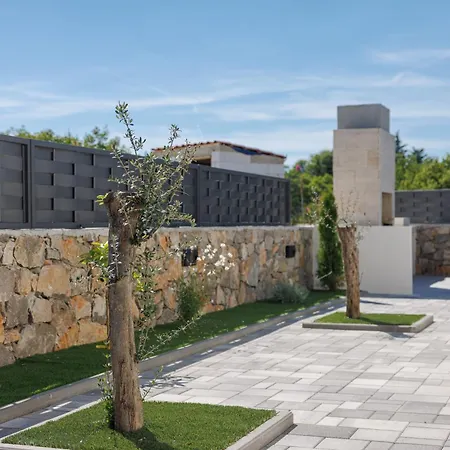 Stanic Villa *