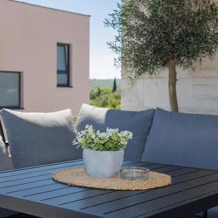 Stanic Вилла Корнич